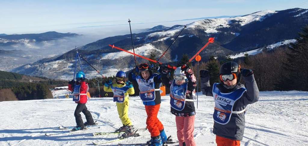 L’École du Ski Club Obernai (ESCO) propose chaque hiver un cycle d’apprentissage et de perfectionnement du ski alpin et du snowboard, quatre dimanches pendant la saison.
